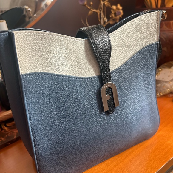 Brand New FURLA tote bag - Picture 8 of 12